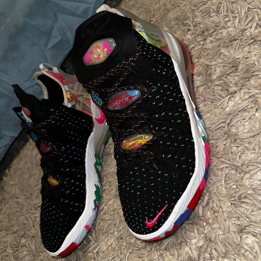Nike Lebron XVII “James Gang”